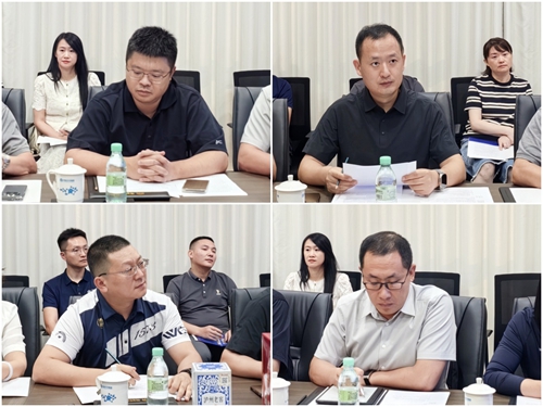 泸州老窖领导团_副本.jpg 泸州老窖领导团_副本.jpg